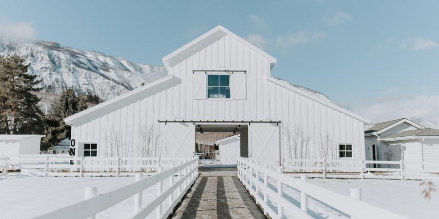 The Wedding Website of Emilee Elias and Colby Weiser