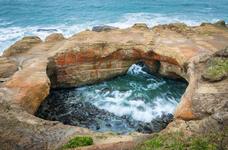 Devils Punchbowl State Natural Area