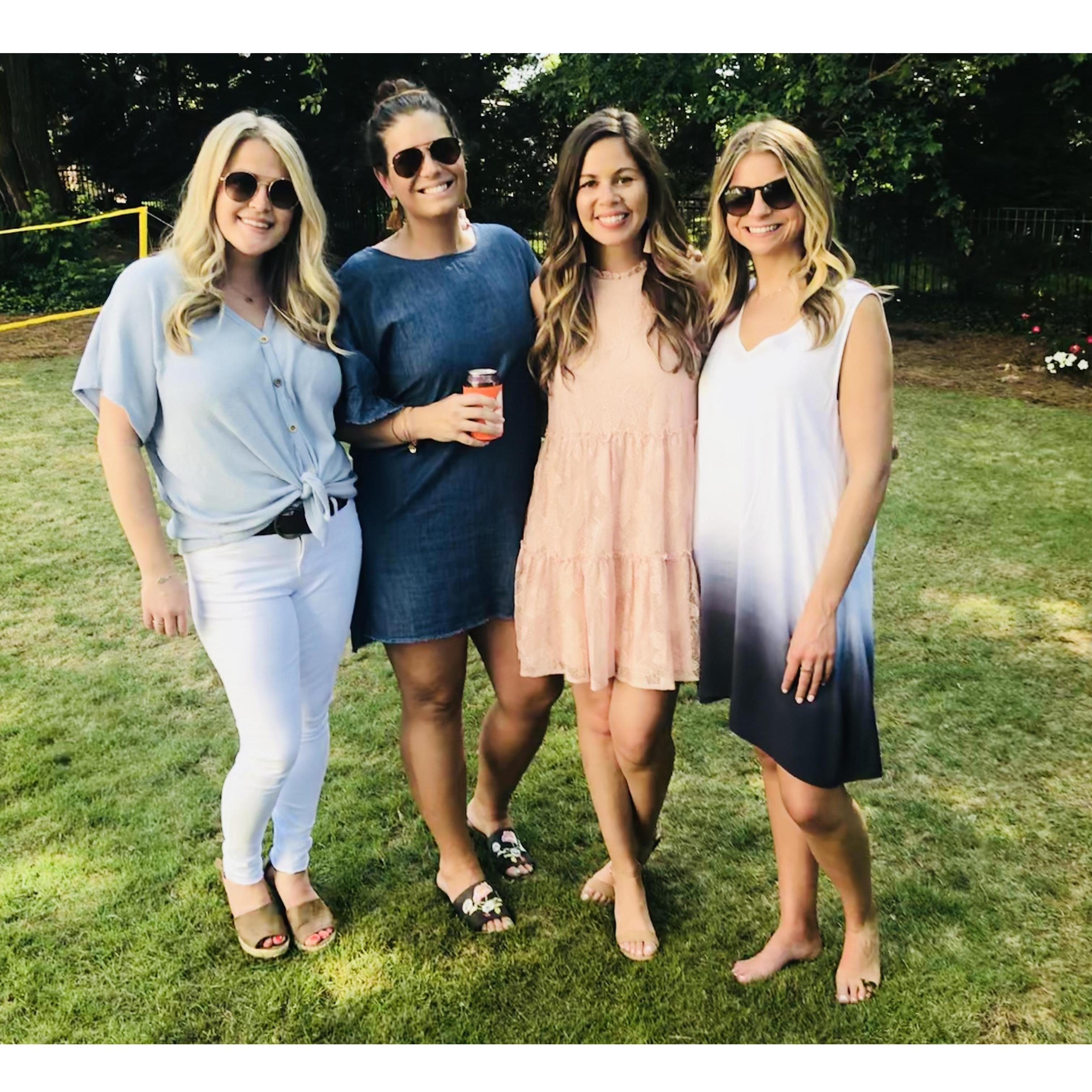 Mandy pants, Kaly and the best Maid of Honor, Lauri! Love theses girls !