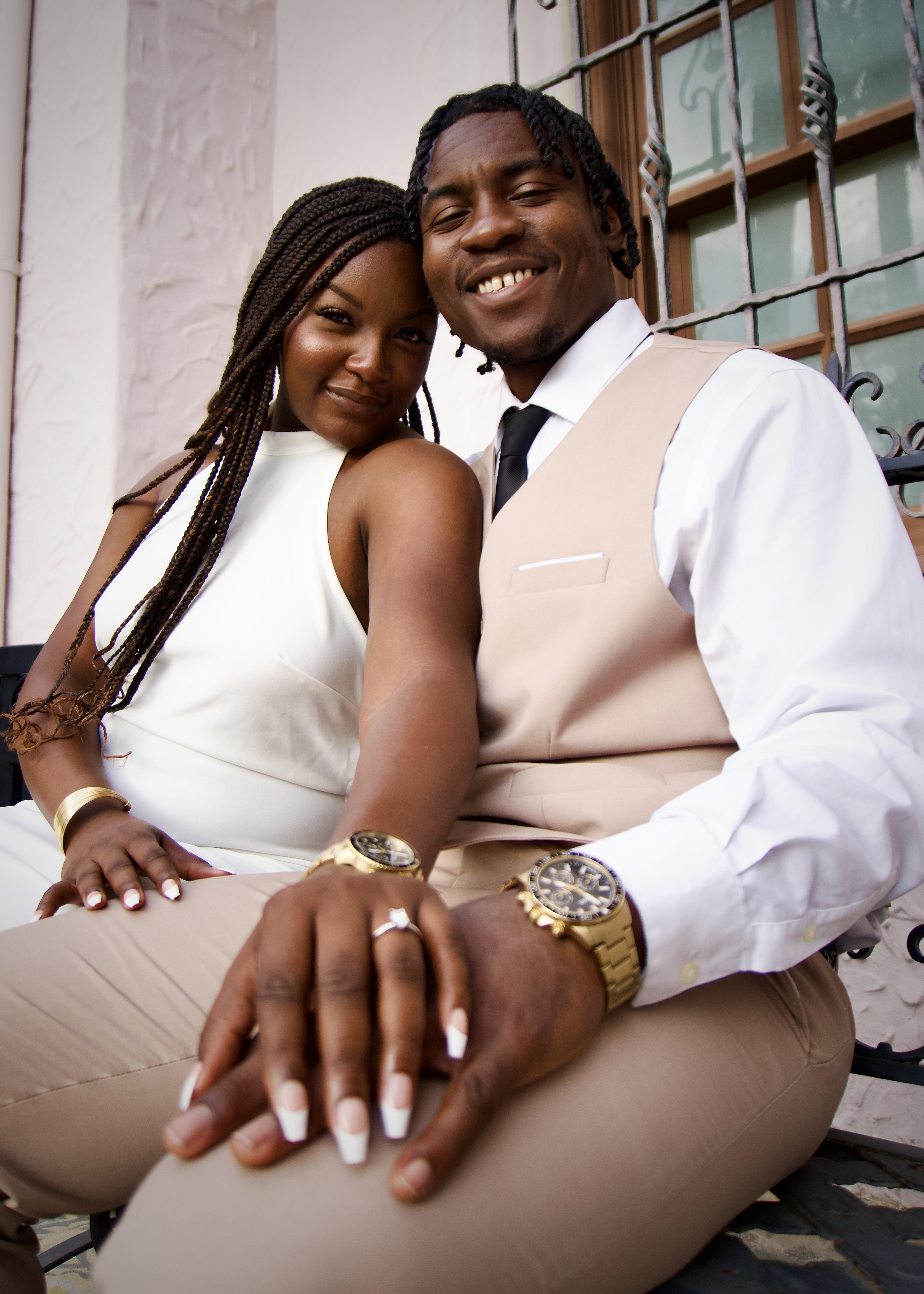 The Wedding Website of Joelle Thomas and Halen Steward