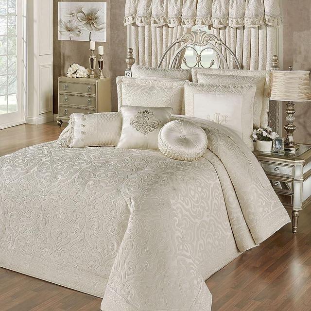 Touch of Class Seraphina Oversized Bedspread - Jacquard Woven Damask -White Ivory with Gold Lurex - Grande King - Elegant Style Luxury Designer Bedding - Luxurious Glam Bedroom -