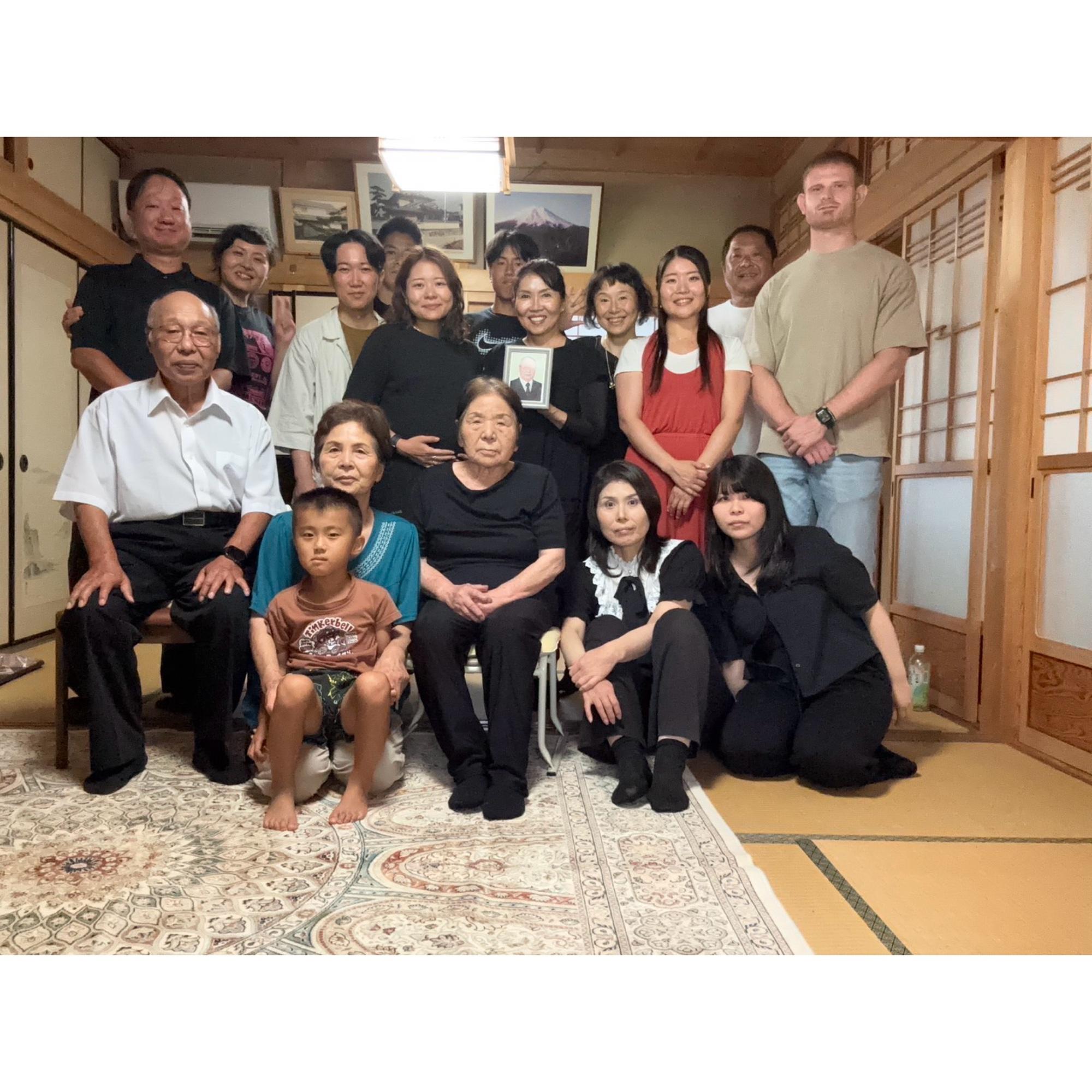 Frank met Mai's closest familes!