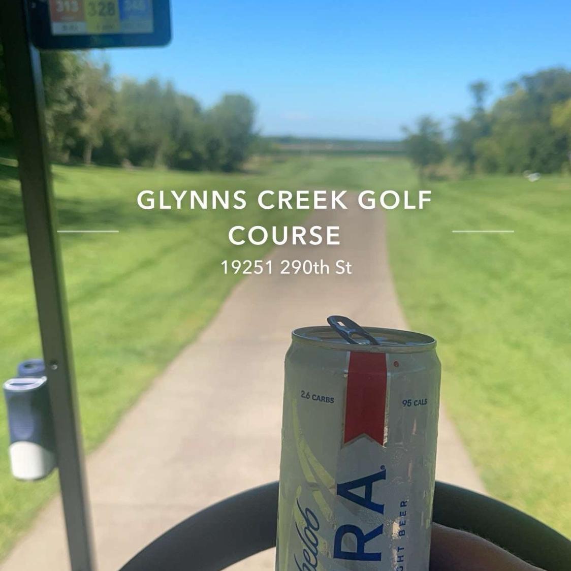 Boomer drove from Kansas to the Quad Cities for our first date: a quick 18 at Glynn’s Creek in Iowa!