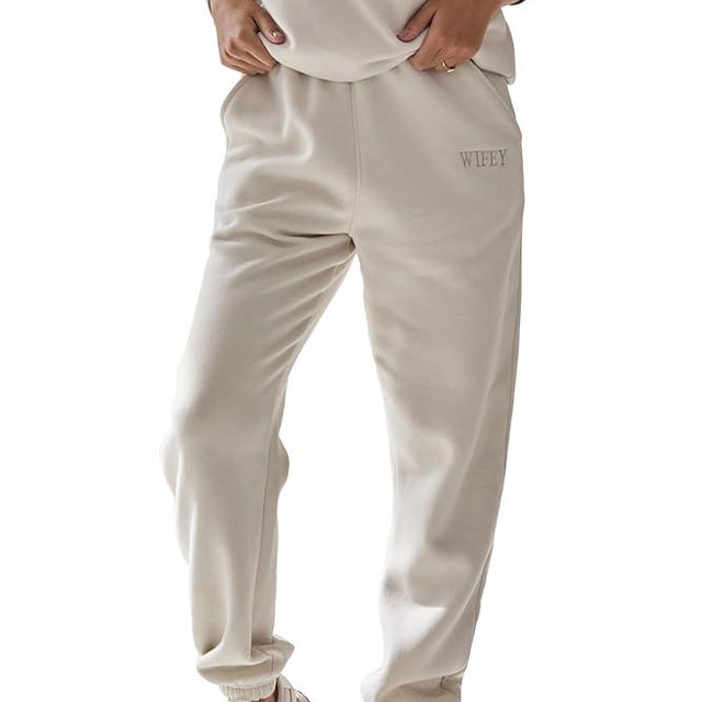 Six Stories | Wifey Sweatpants in Champagne | Brushed Fleece Women Joggers | Cozy Cotton Embroidered Lounge Pants