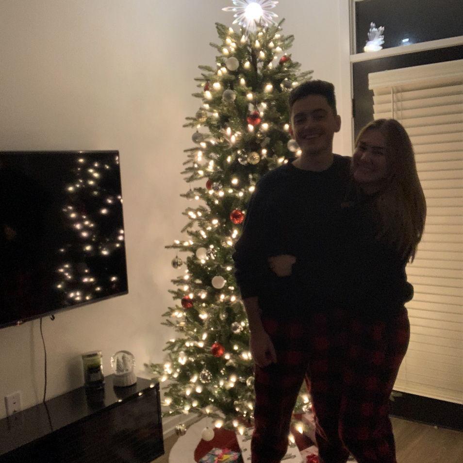 Christmas Movie Night: December 2022