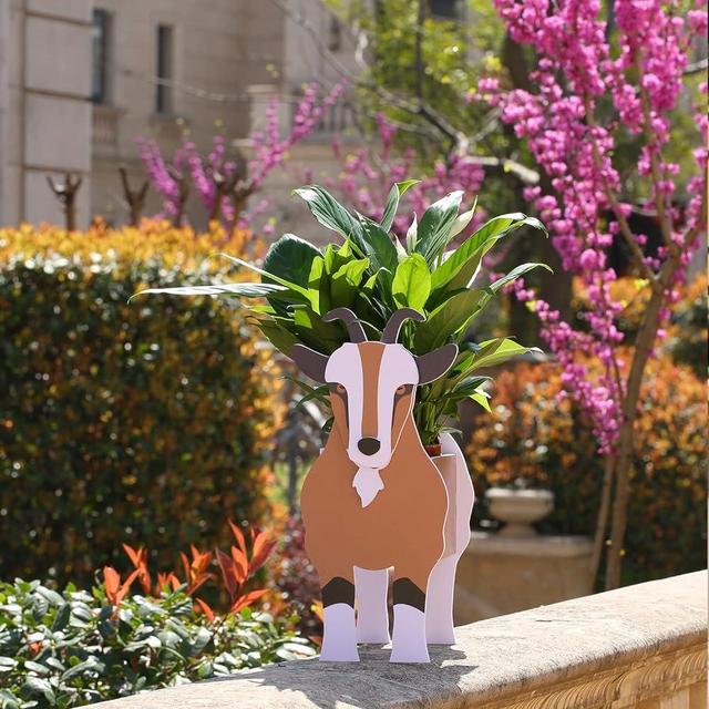 Gochoi Goat Gifts for Goat Lovers,Goat Planter Plant Pot,Cute Goat Flower Pots for Outdoor Garden Decoration,Christmas or Birthday Gifts for Women,Office Home Decor Small Goat