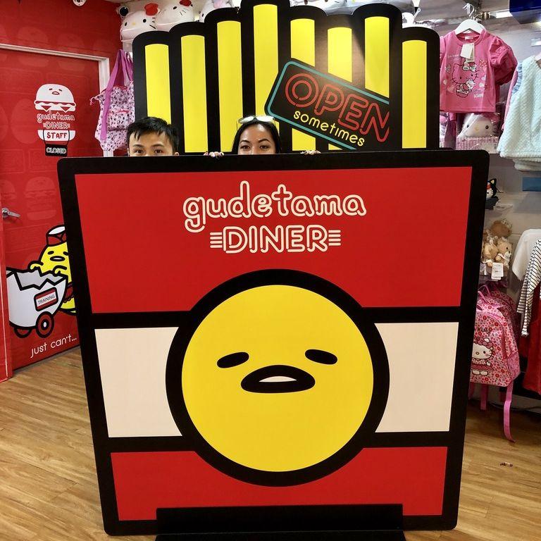 The one with gudetama kun