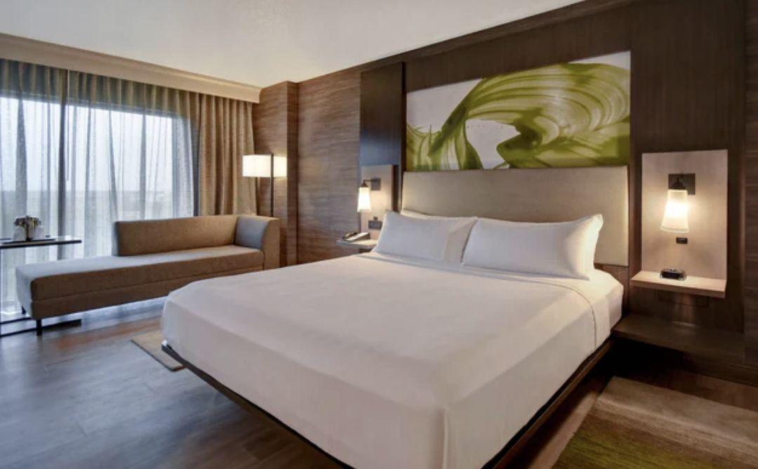 The Wedding Website of Kristine Banks and Aaron Deckert