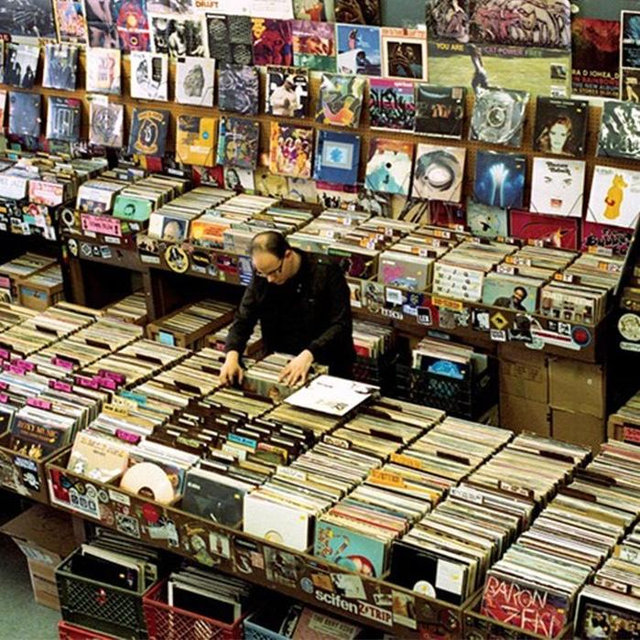 RECORDS (donate here for us to dig or just BRING US RECORDS)
