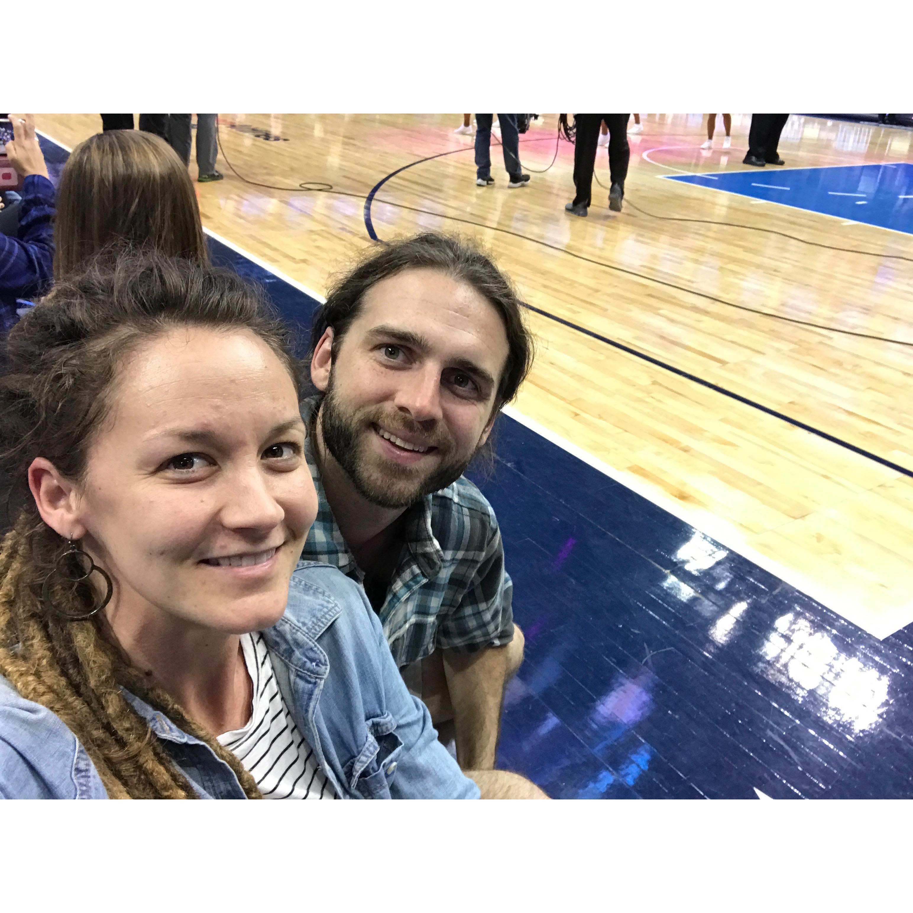 Courtside chacos.