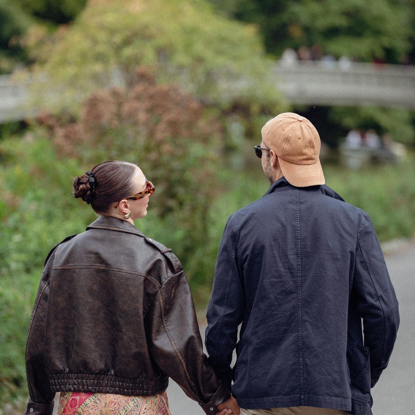 Serendipity moment turned engagement photos in Central Park 🍎🌉