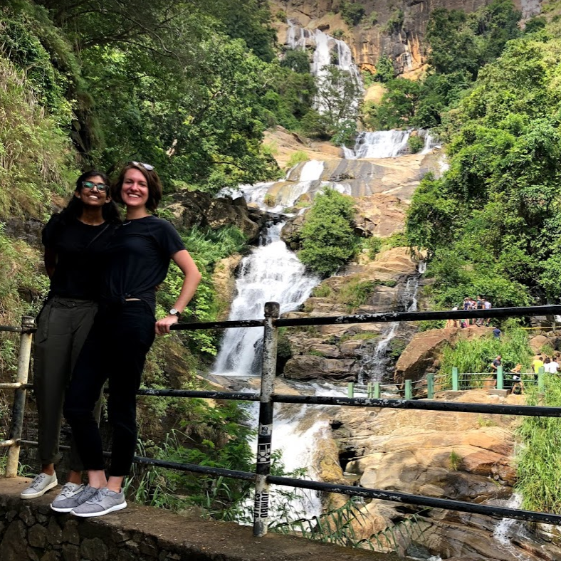 Two New Yorkers go to a tropical paradise and don't know how to not wear all black