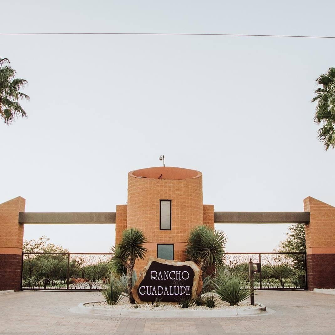 The Wedding Website of Lorena Longoria and Calixto Hernandez