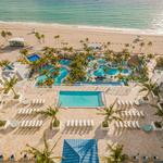 Rooftop Pool & Bar