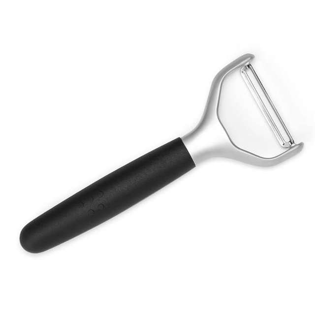 Misen Stainless Steel Vegetable Peeler - Unleash Culinary Precision in Your Kitchen with this Durable and Ergonomically Designed Tool for Effortless Peeling, Black