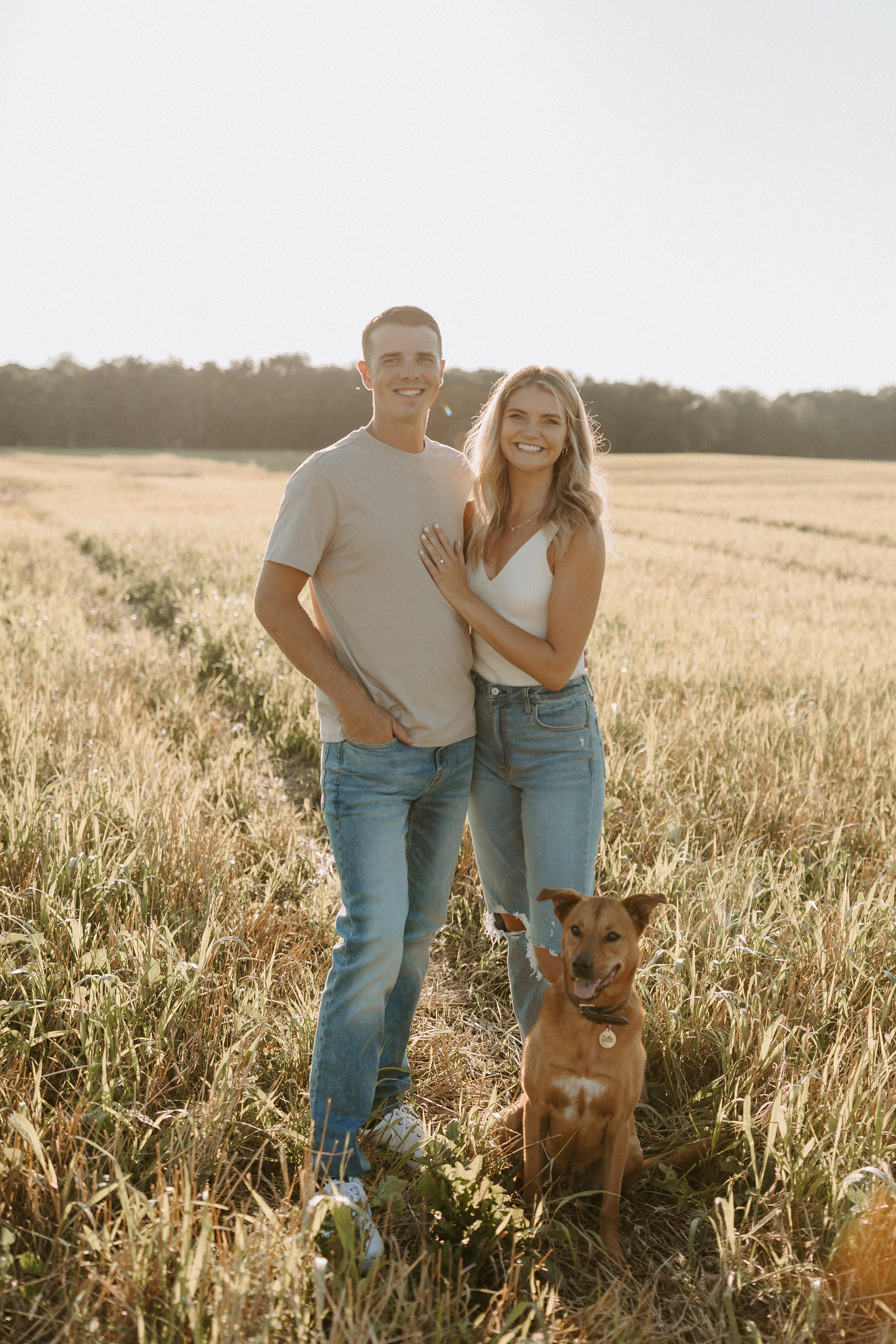 The Wedding Website of Alyssa Dickmann and Hunter Hellenbrand