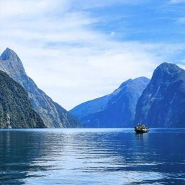Mliford Sound Day Cruise - New Zealand
