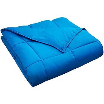 Superior Classic All-Season Down Alternative Comforter with Baffle Box Construction, Warm Hypoallergenic Filling - King Comforter, Aster Blue