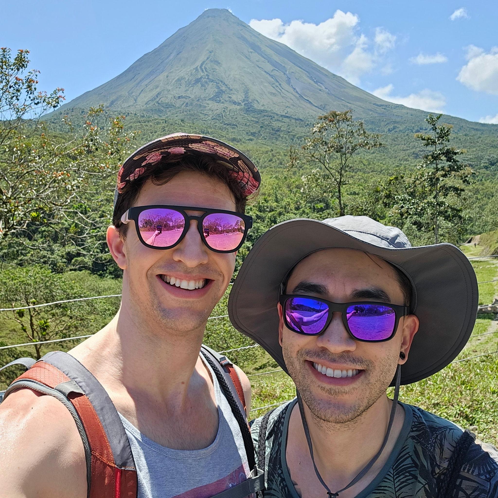 hiking beside the Arenal Volcano in Costa Rica 🥾