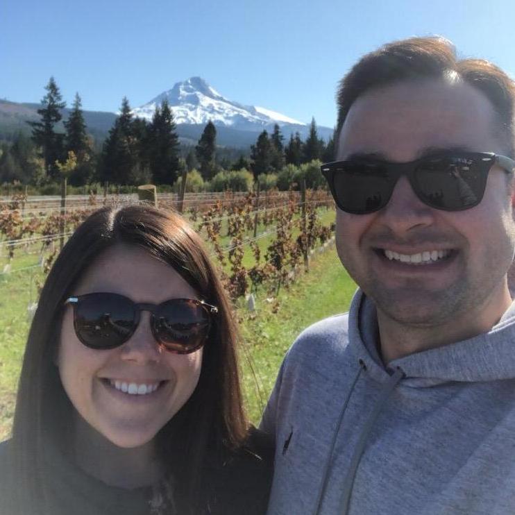 Apple picking and wine tasting in Oregon