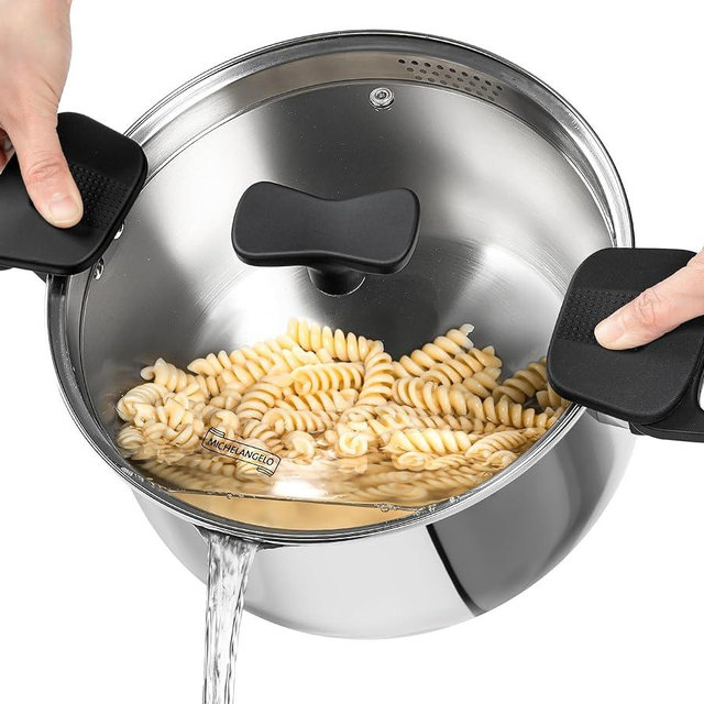 MICHELANGELO Stainless Steel Pasta Pot with Strainer Lid - Pasta Cooker | 6 Quart Induction Pot for All Cooktops, 6 Qt Spaghetti Pots with Strainer Lid