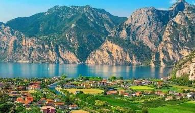 Hero Slideshow Image 1