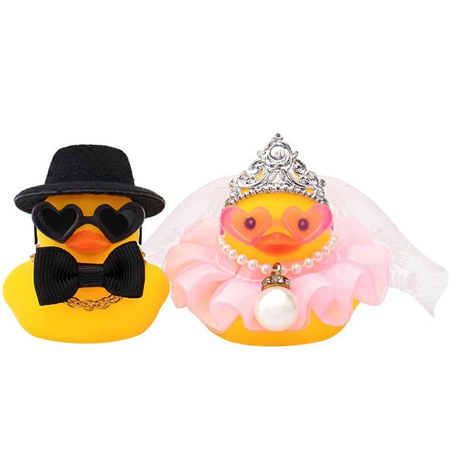 wonuu Pair Set of 2 Wedding Rubber Ducks, Bride Groom Duckies Marriage Rubber Duck Mini Couple Ducky for Ceremony Gift Souvenir Marry Blessings Elegant Heartwarming Present, Pink with Soft Top Hat