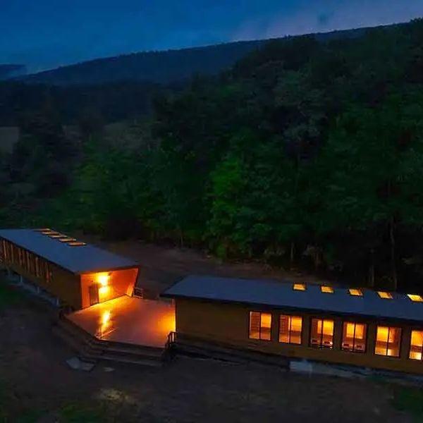 The beautiful lodges from above.