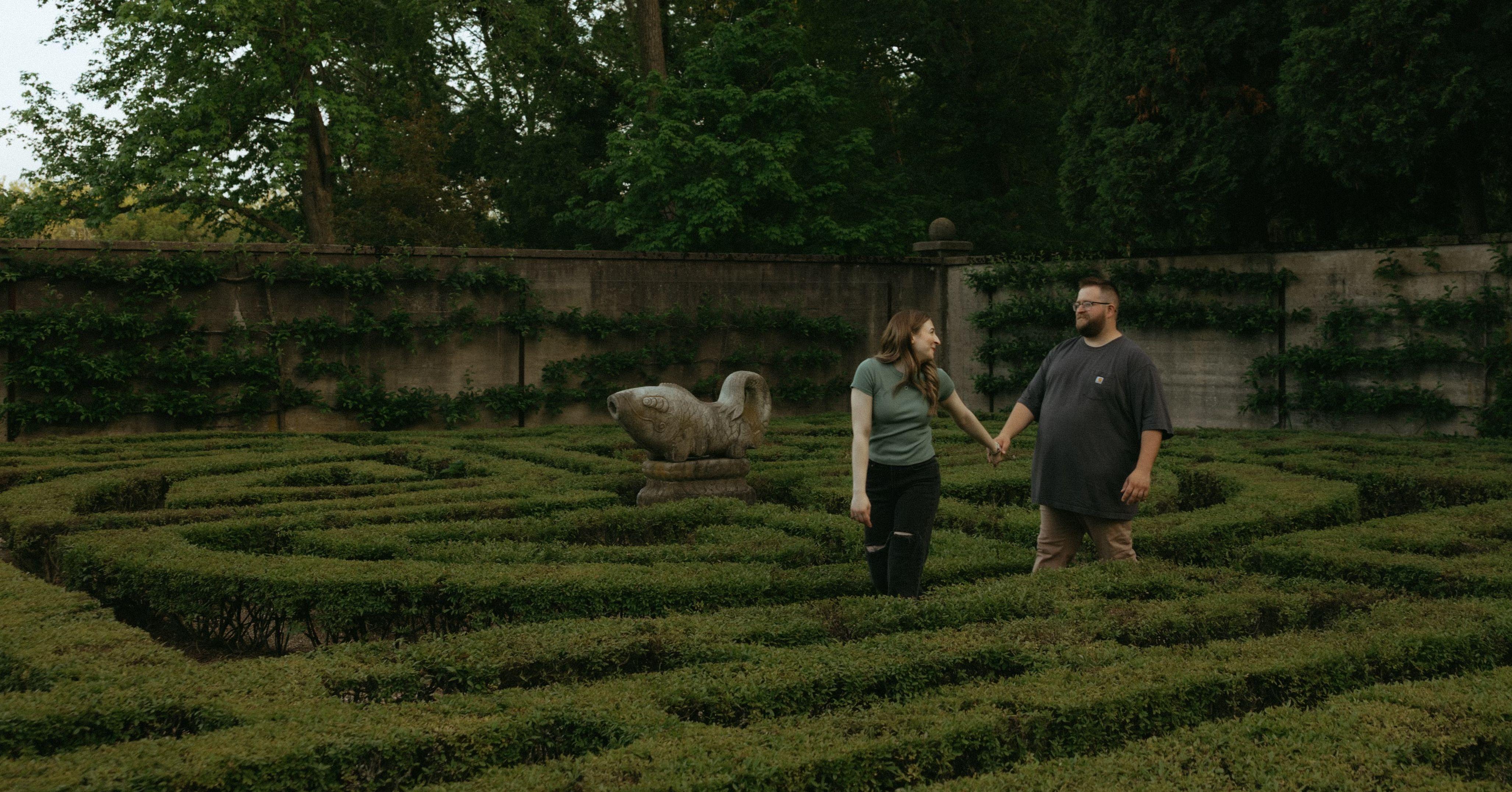 The Wedding Website of Kelsey Eaheart and Colan Ciciura