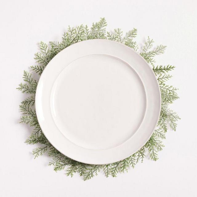 Snowy Wreath Charger, Set of 4