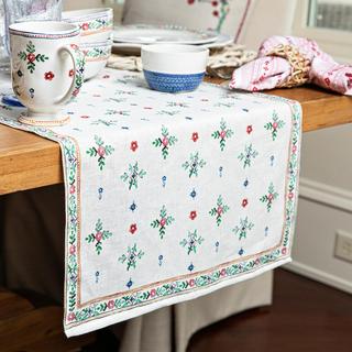 Heidi Table Runner