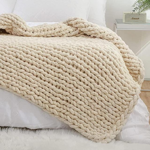 YAAPSU Chunky Knit Blanket Throw 51x63, Chenille Throw Blankets, Chunky Knitted Throw Blanket for Couch & Bed, Soft Large Knit Throw Blankets Chunky Yarn, Big Thick Cable Knit Crochet Blankets (Beige)