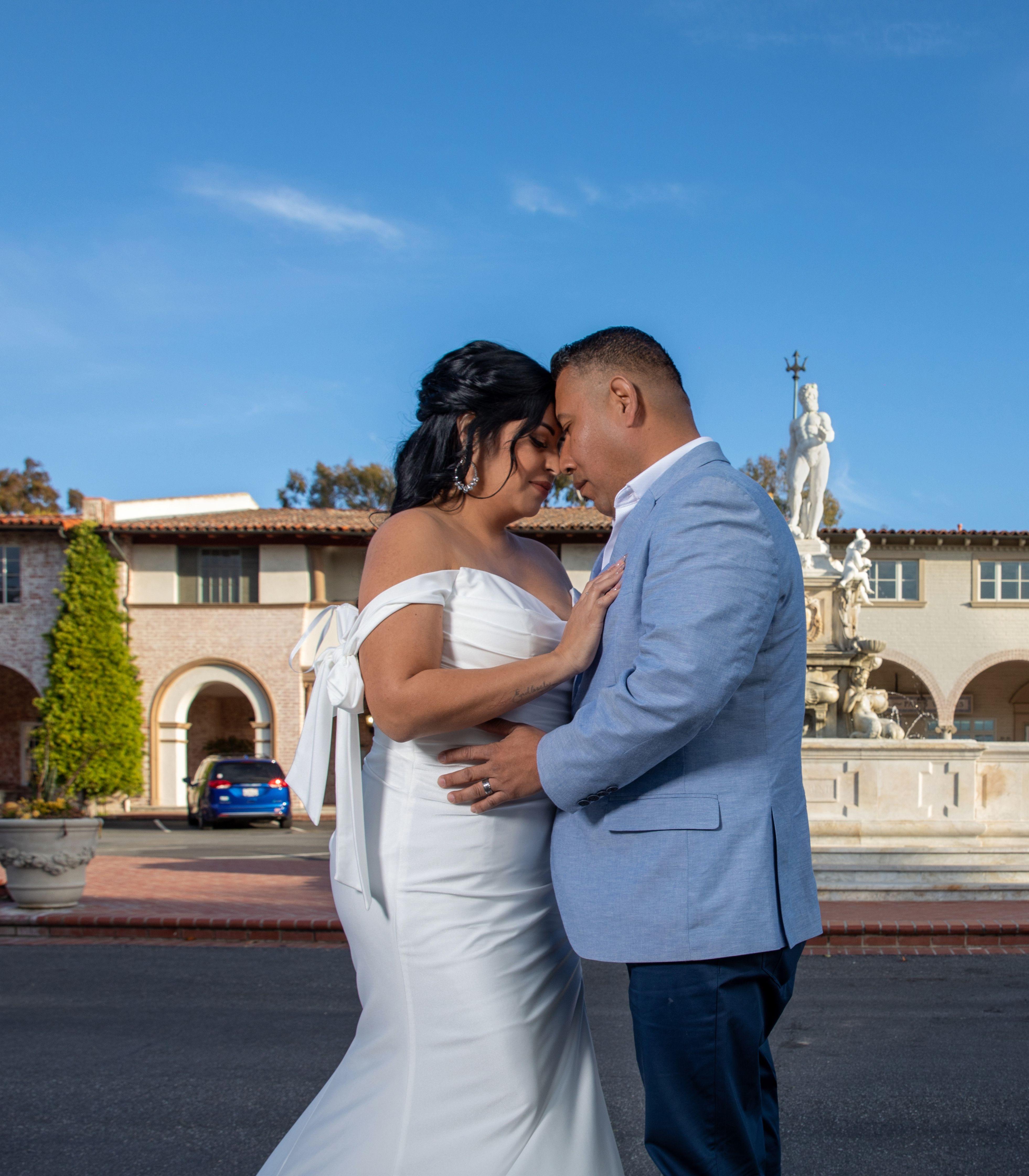 The Wedding Website of Cinthia Escobar and Carlos Aleman