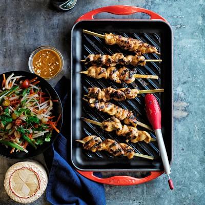 Le Creuset Cast-Iron Rectangular Skinny Grill (Coral)