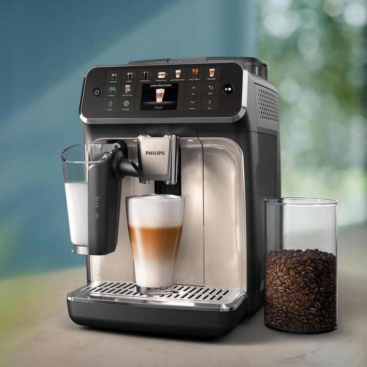 Philips, 5500 Fully Automatic Espresso Machine with LatteGo Milk