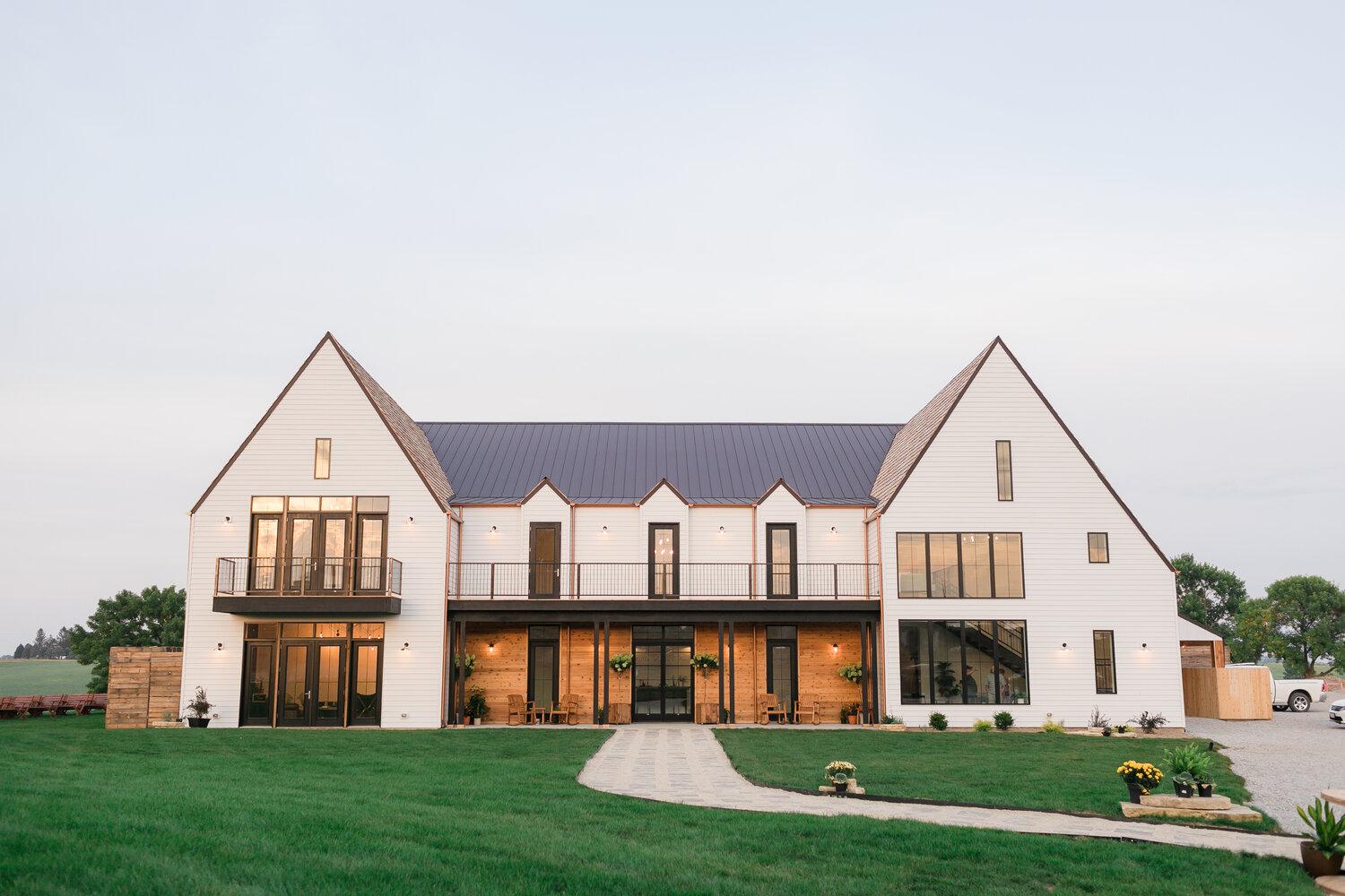 The Wedding Website of Megan Hambleton and Braxton Lancial