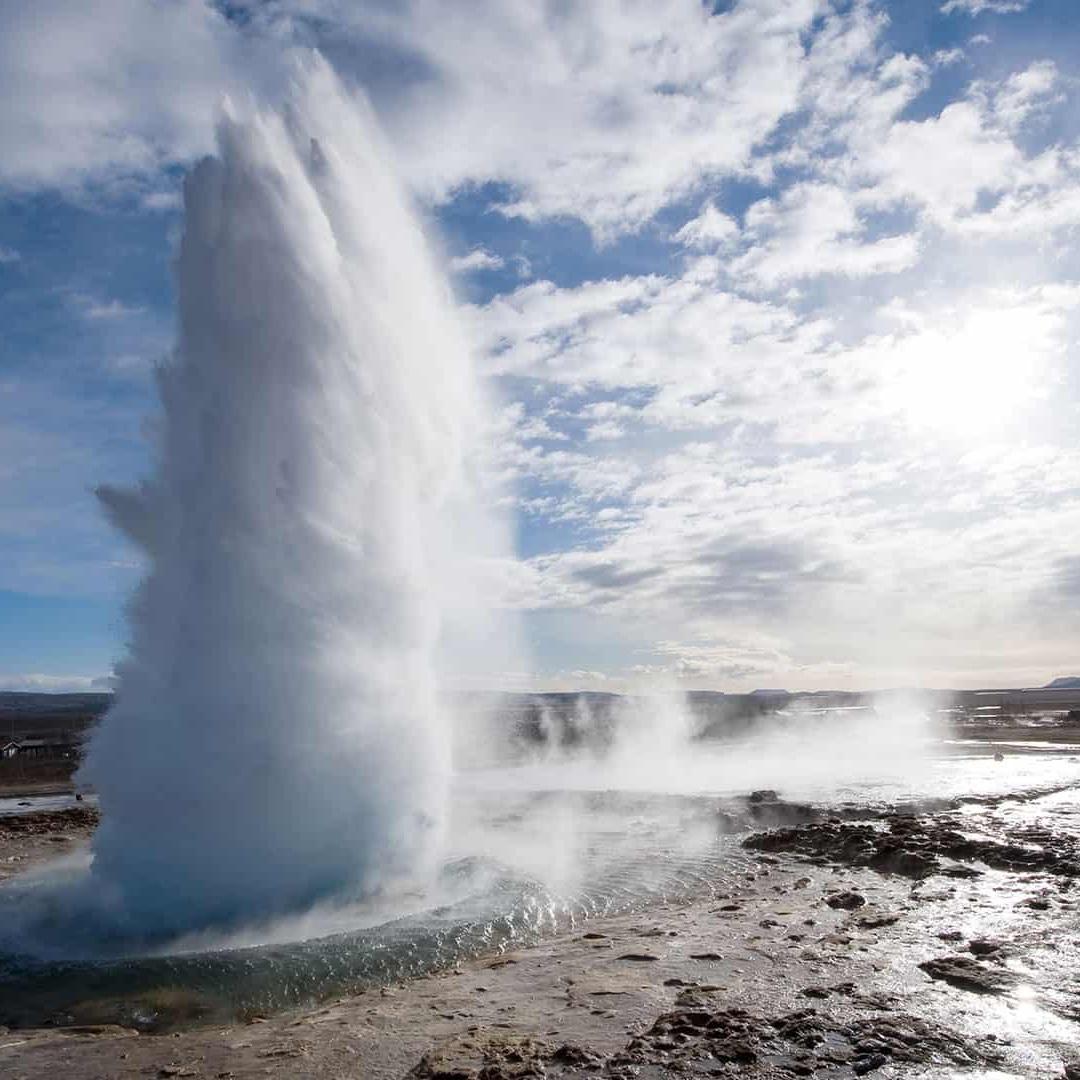 ICELANDIC HONEYMOON