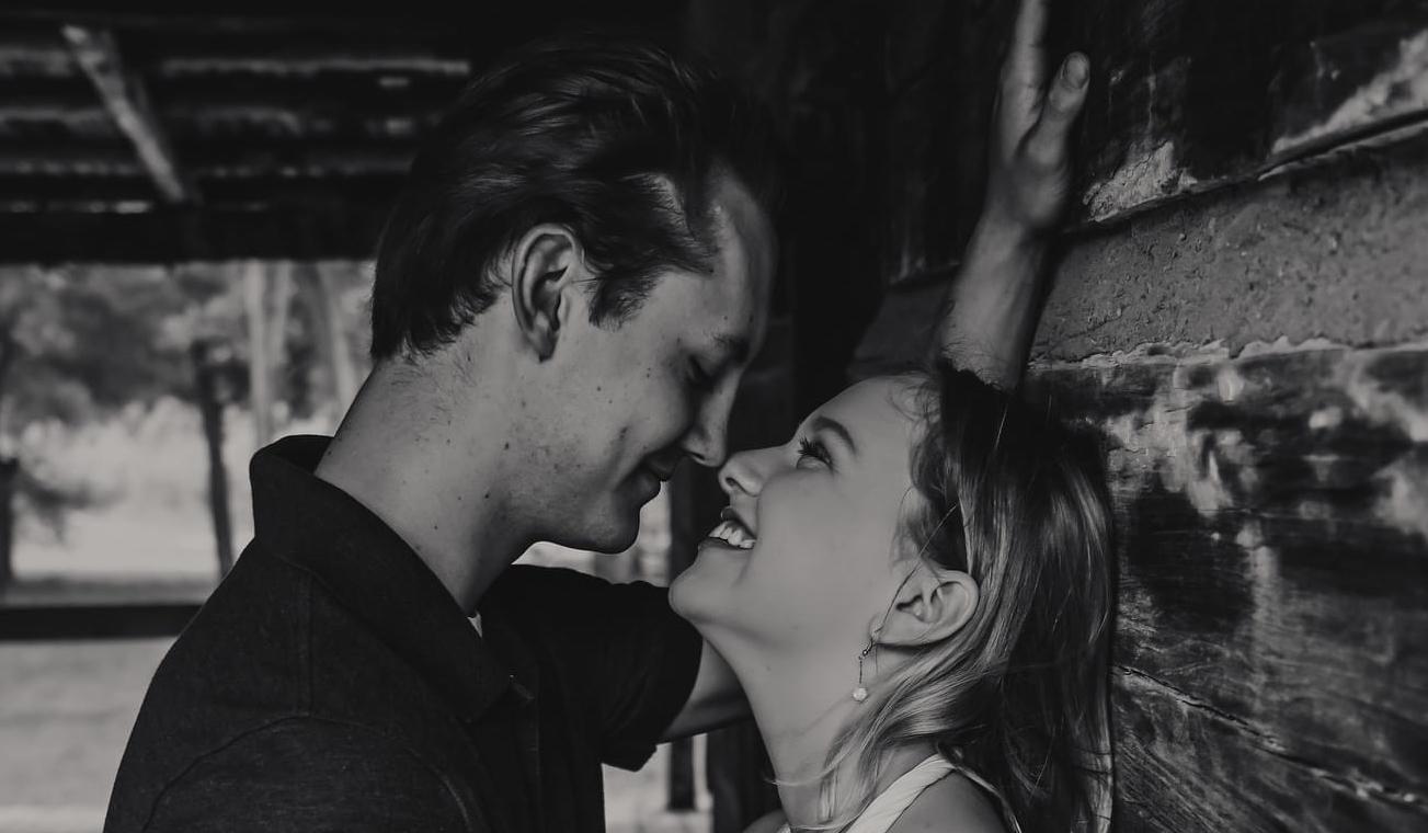 The Wedding Website of Hallie Harris and Taylor James