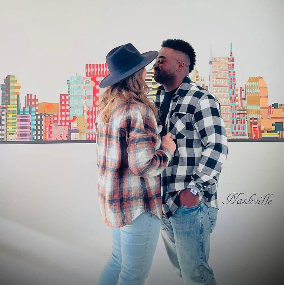 The Wedding Website of Emily Konecny and Jaszen Burbank