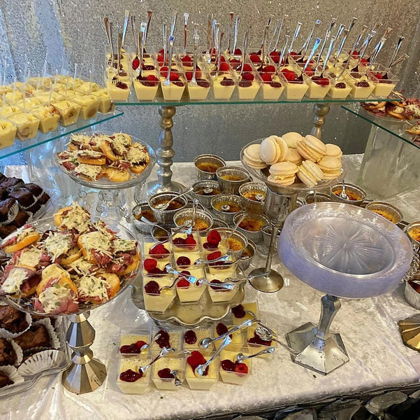 Dessert bar & wedding cake Patrons/Padrinos