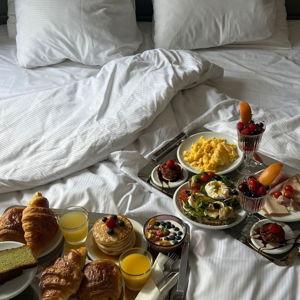 Breakfast in Bed