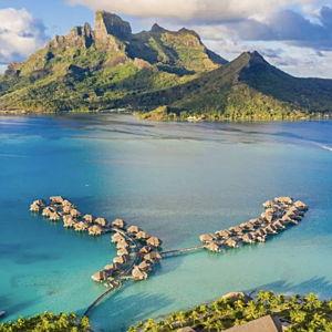 Honeymoon: Resort in Bora Bora