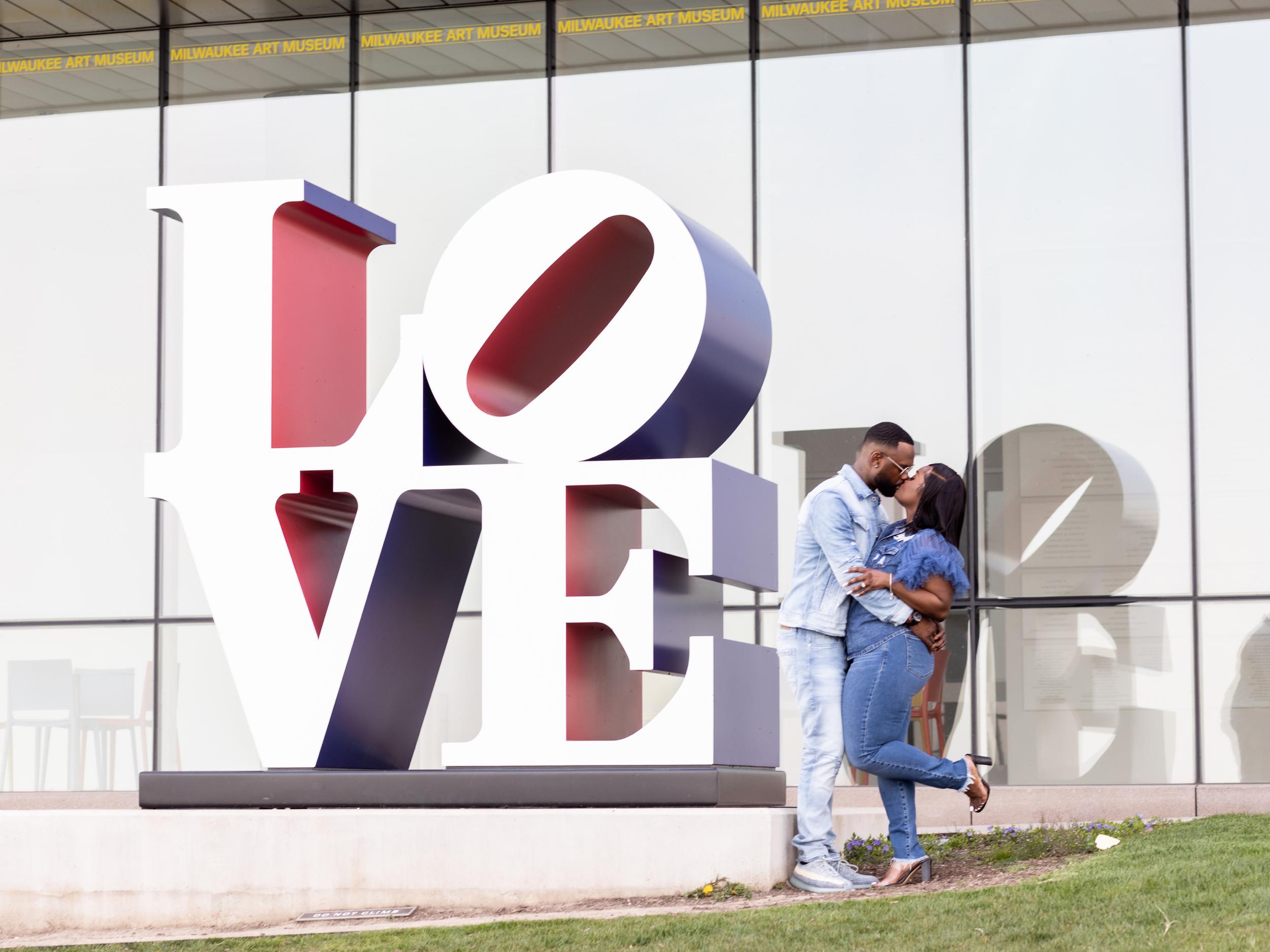 The Wedding Website of Brandi Dyson and Diamond Eichelberger