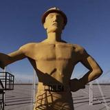 Golden Driller Statue