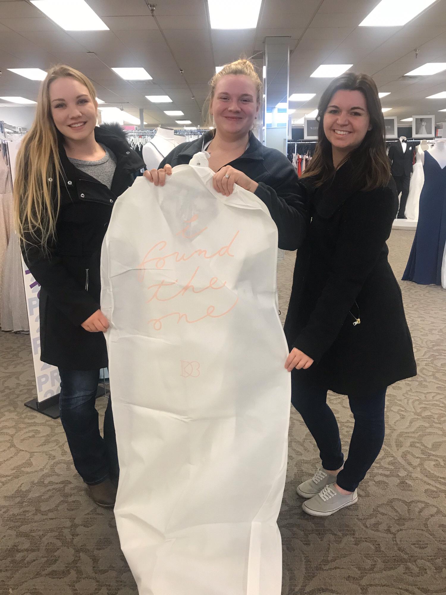 We picked the dress❤️❤️