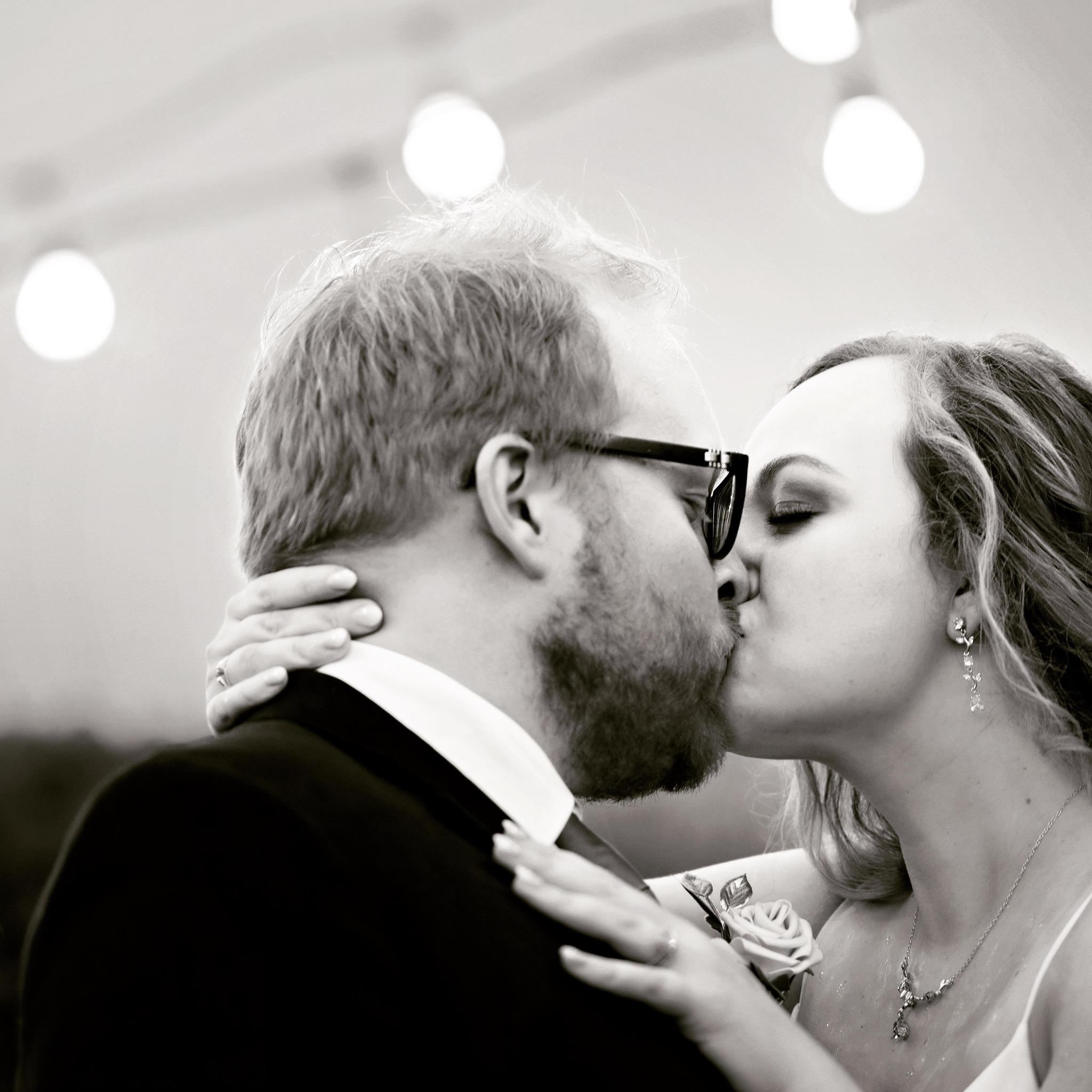 The Wedding Website of Gretchen Schoen and Nathan Lay