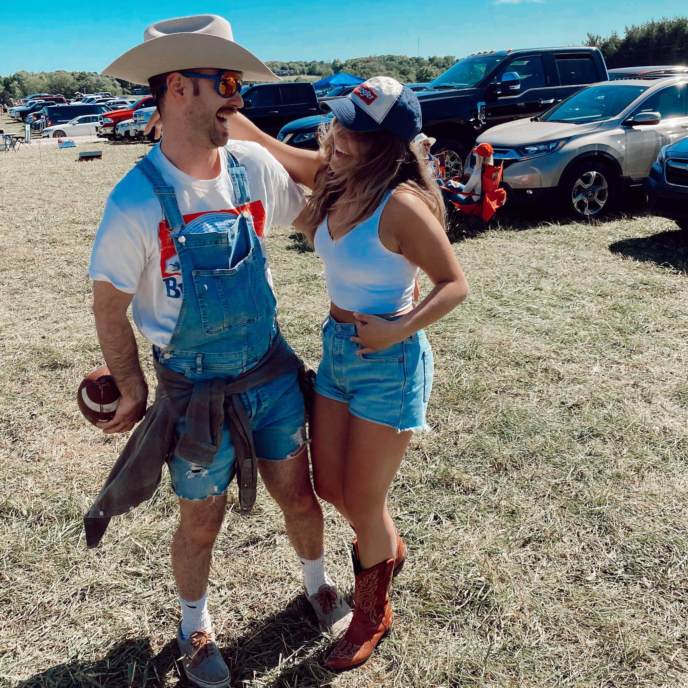 2022: Country Fest (fun fact, my car got towed this weekend because I unknowingly parked in a used car lot)