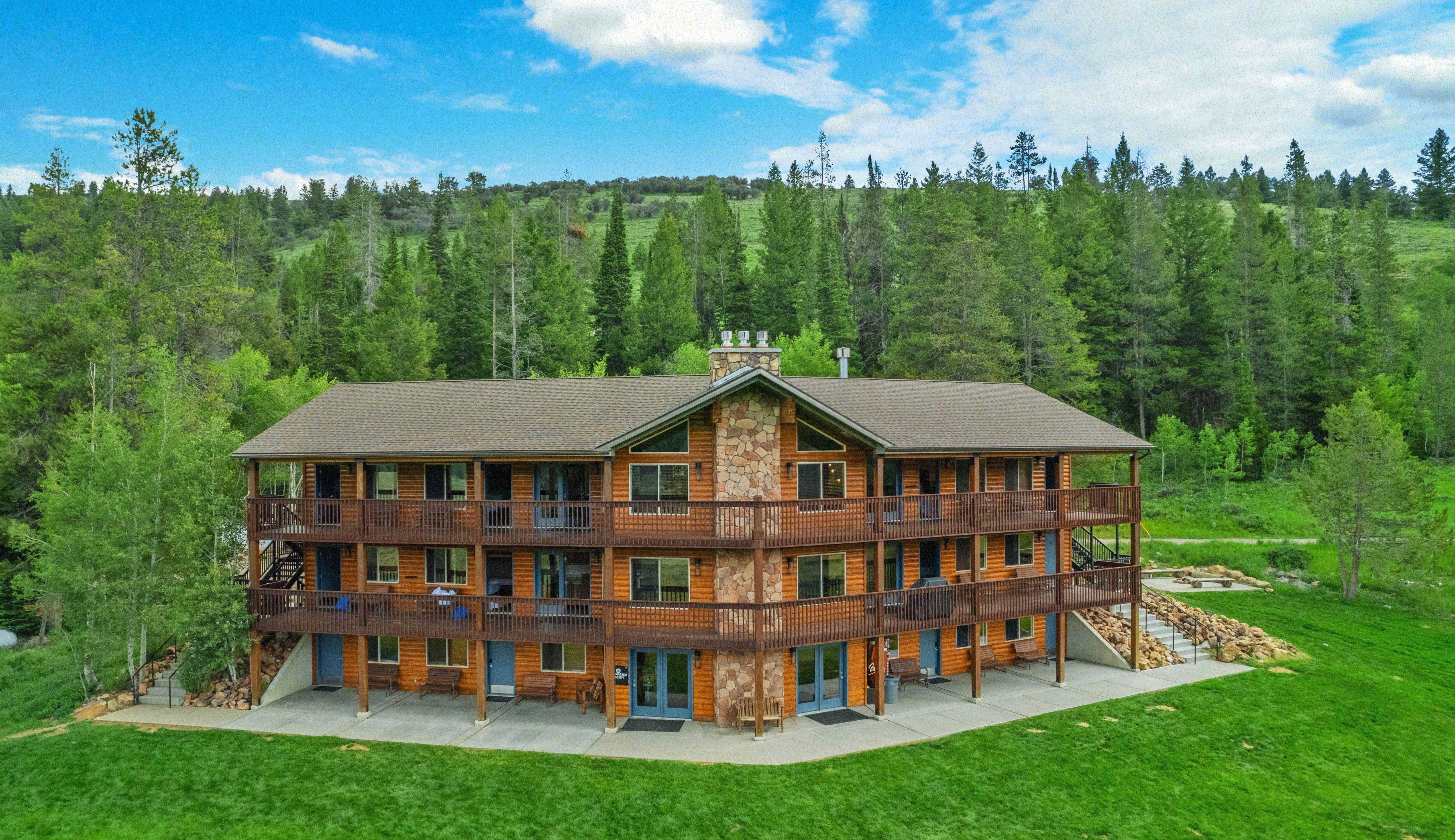 The Wedding Website of Maky Di Vita and Kipp Schorr