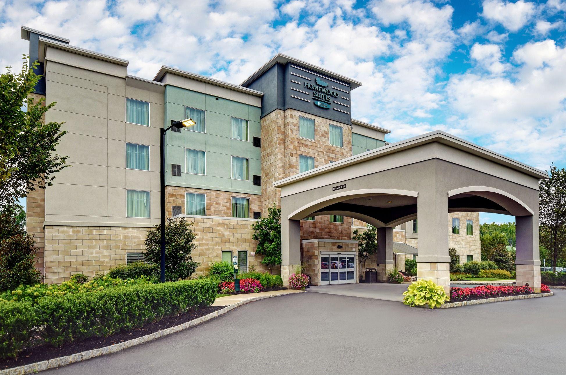 The Wedding Website of Amanda Barnabie and Chad Troughton