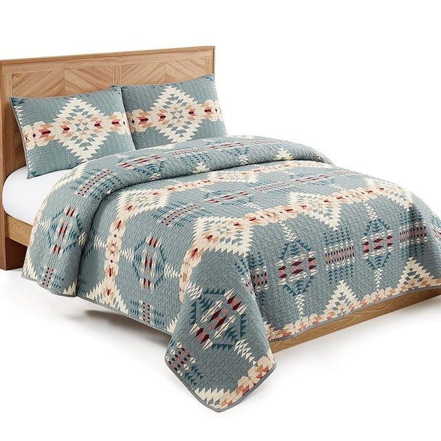 Pendleton King Quilt Set – 100% Cotton 3 Piece Quilt Set with Shams, Soft Lightweight Bedding for King Size Bed, Light Blue Patterned Comforter Alternative, King Bedding Set (Rancho Arroyo)